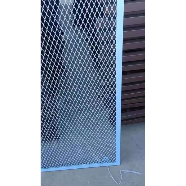 Architectural Facade Cladding Decorative Woven Wire Mesh Utilizing 1.5mm Strong Wire Diameter