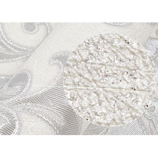 Ivory White Damask Pattern Victorian Wallpaper for Interior Decoration , Anti - static