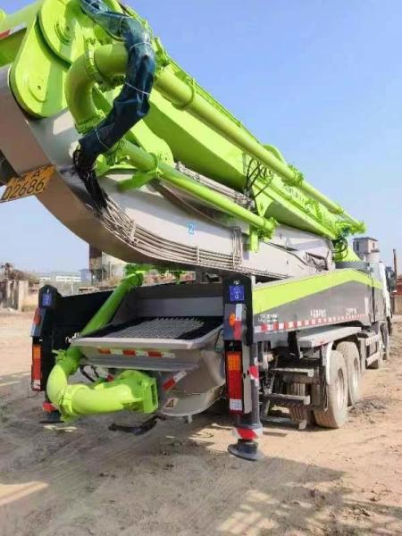 La portée verticale est de 55,1 m. Les sections de béton 5 La dernière innovation de Zoomlion en matière de pompage du béton