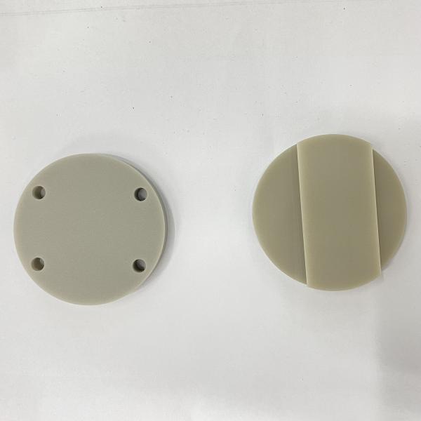 Parties en céramique de nitrure d'aluminium de haute pureté sur mesure Parties isolantes