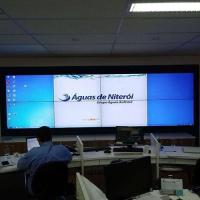 O LCD de emenda interno monitora Wifi/3G/4G/USB apoiou a tela video dos meios do LCD da parede