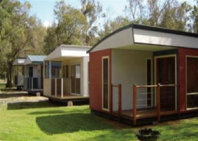 A casa modular moderna da armação de aço impermeável, plano embalou a casa do recipiente para férias selvagens
