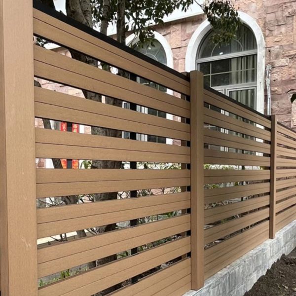 Coextrusion WPC Fence Termite Proof 100x20mm WPC Composite Fencing
