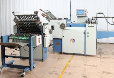 Dobrador de papel elétrico da pilha lisa automática, largura da máquina 530mm da dobradura do folheto