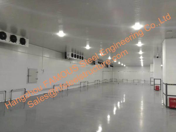Sala industrial comercial do congelador que congela a sala fria para o marisco
