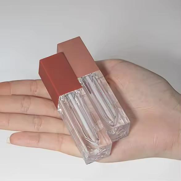 Small Capacity Lip Gloss Tube Customized Color Free Samples Lip Glaze Packaging