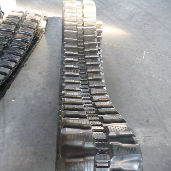 300x52.5x80/82/84/86/88/90 Undercarriage Parts Excavator Rubber Track