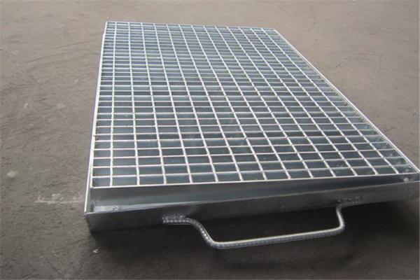 30mm Bearing Steel Walkway Mesh Square Galvanised Walkway Grating