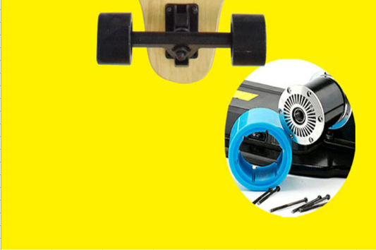 970mm Deck Size Portable Electric Skateboard 600W*2 Watt Lithium Ion Battery