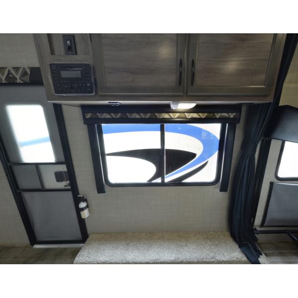 Трейлер перемещения стеклоткани 4 сезонов полно заключил трейлер перемещения раковины стеклоткани 32 дюйма