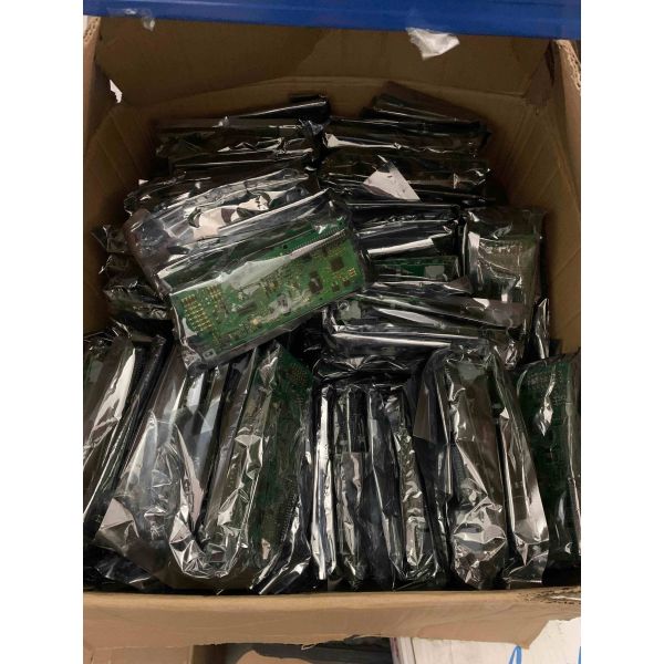 130B1128 New Danfoss Inverter Control Board 220V 380V Danfoss VFD Control Card