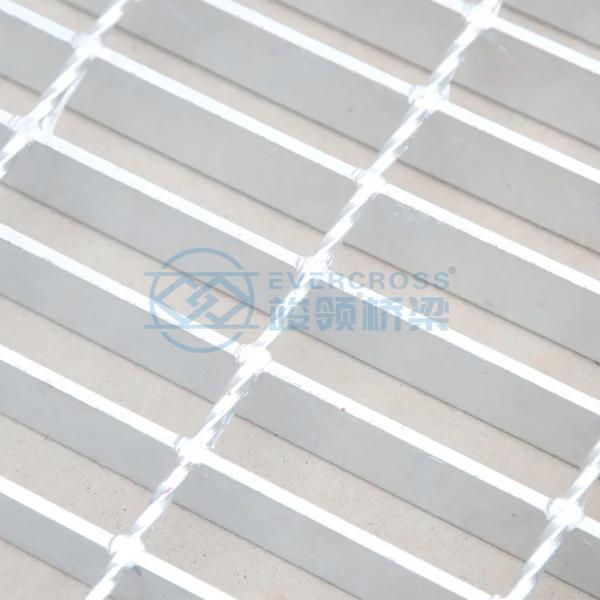 Высокая безопасность оцинкованные решетки из резьбовой стали решетки лестницы решетки протектора сварочная пластина