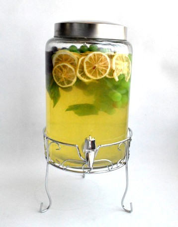 clear glass beverage dispenser