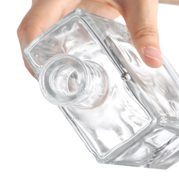 Destilerías de pequeños lotes Botella de vidrio con tapa Flint White Vodka Tequila Rum