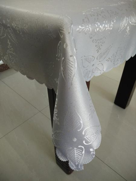 BSCI audit passed-Hot selling products-100% Polyester Jacquard table cloth for leaf design