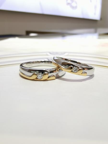 18K Small Waves Diamond Men19.5 White Gold Wedding Rings