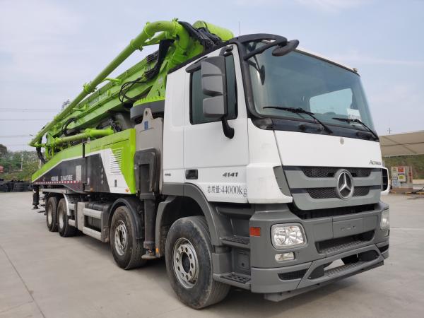 Used Zoomlion 63m Concrete pump truck with Benz Chassis truck 2019 