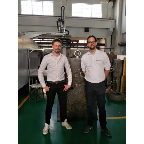 Injection Molding Nylon 66 Plastic Injection Mould For Sports Cap Bike