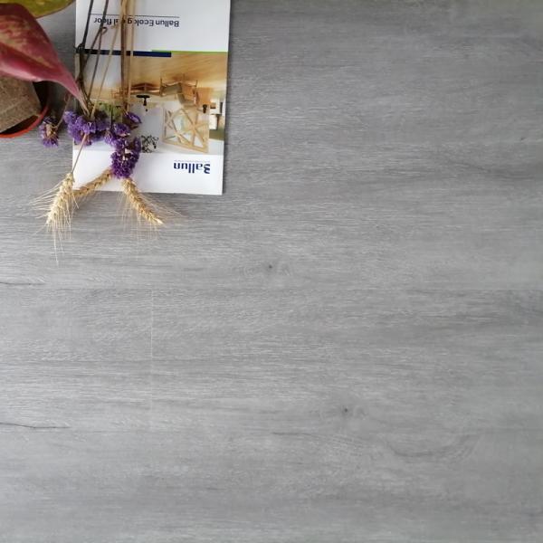 Pavimentos laminados con revestimiento UV 100% impermeables para interiores