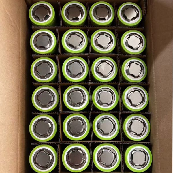 40160 3.2V 25Ah 2C LiFePO4 Power Battery for Electric Vehicle Outdoor Street Light