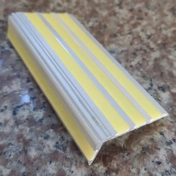 Знак безопасности Лестничный носовой столб Алюминиевые отражающие ленты