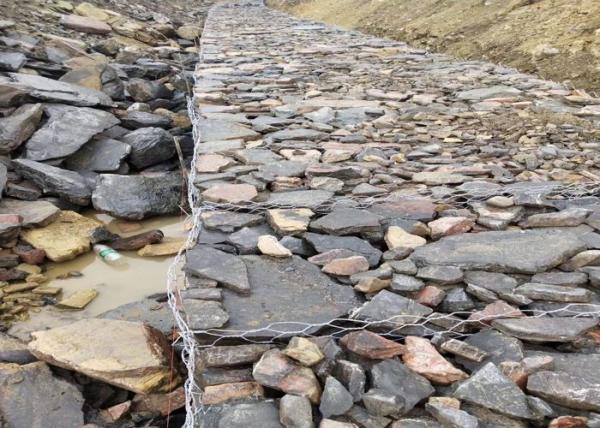 Rock Filled 2.7mm Hexagonal Wire Mesh For Retaining Wall