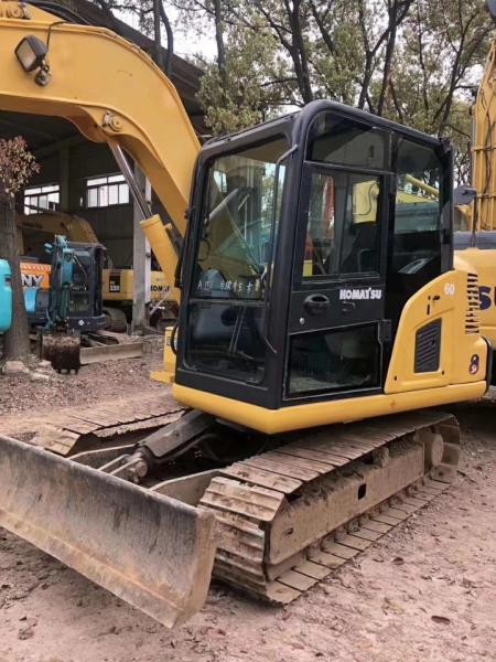                  Used Komatsu PC60-8 Crawler Excavator Secondhand Komatsu 6 Ton MIDI Track Digger             
