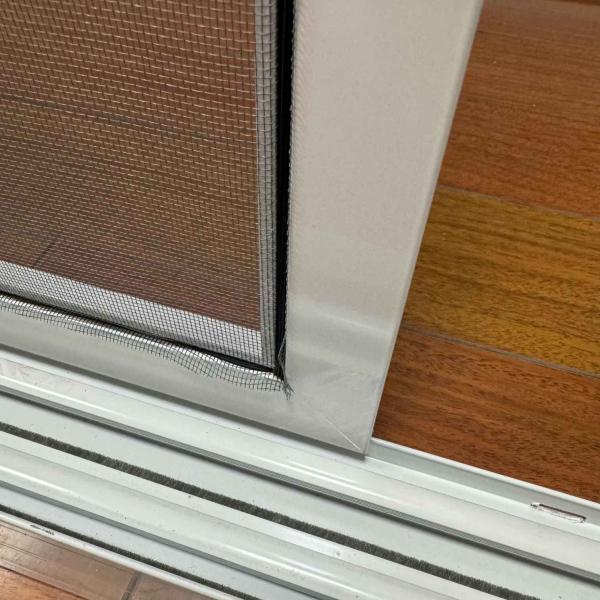 Puertas de vidrio insonorizadas de garaje y jardín Interior Cusotm Tamaño Marco de aluminio Puertas correderas de vidrio