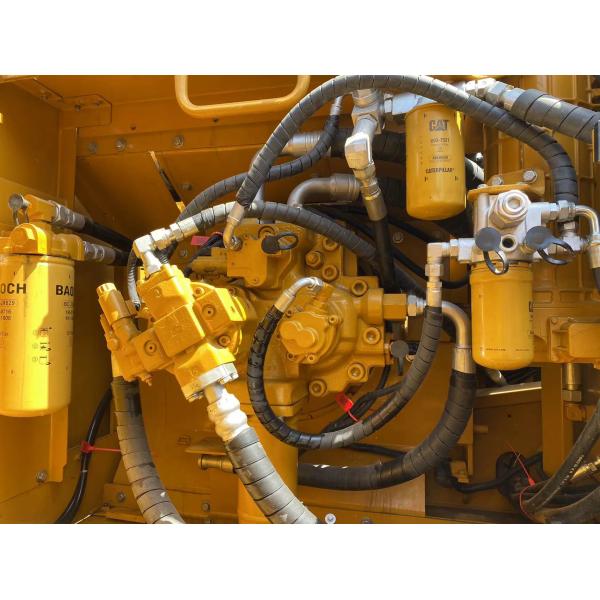 Использованные экскаваторы CAT с электронной системой впрыска топлива для сокращения расхода топлива