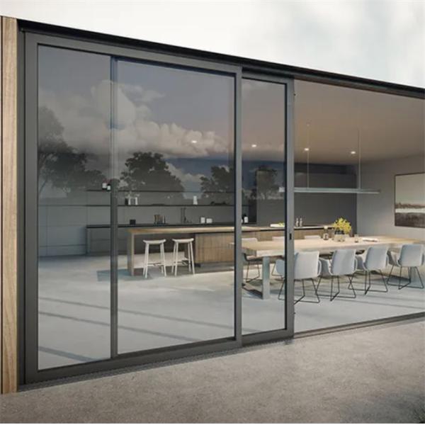 Широкорамочная двойная стеклянная раздвижная дверь и минималистский дизайн с алюминиевым сплавом