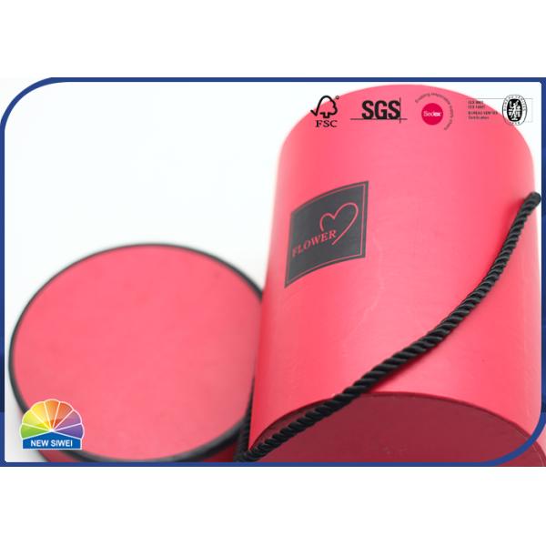 Сохраненный фестивалем пакет цветка вокруг бумажной упаковывая коробки трубки с ручкой