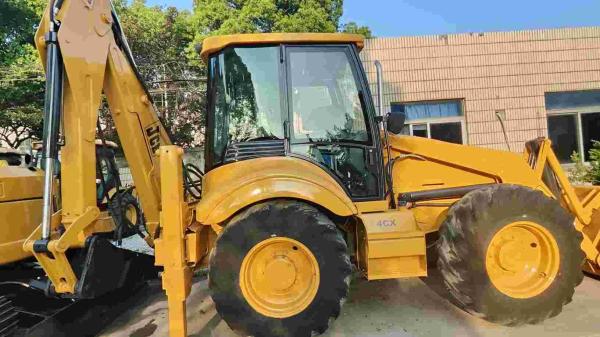 JCB 4CX Engine 262 Hp Second Hand Loader with 3.3 M3 Bucket Capacity