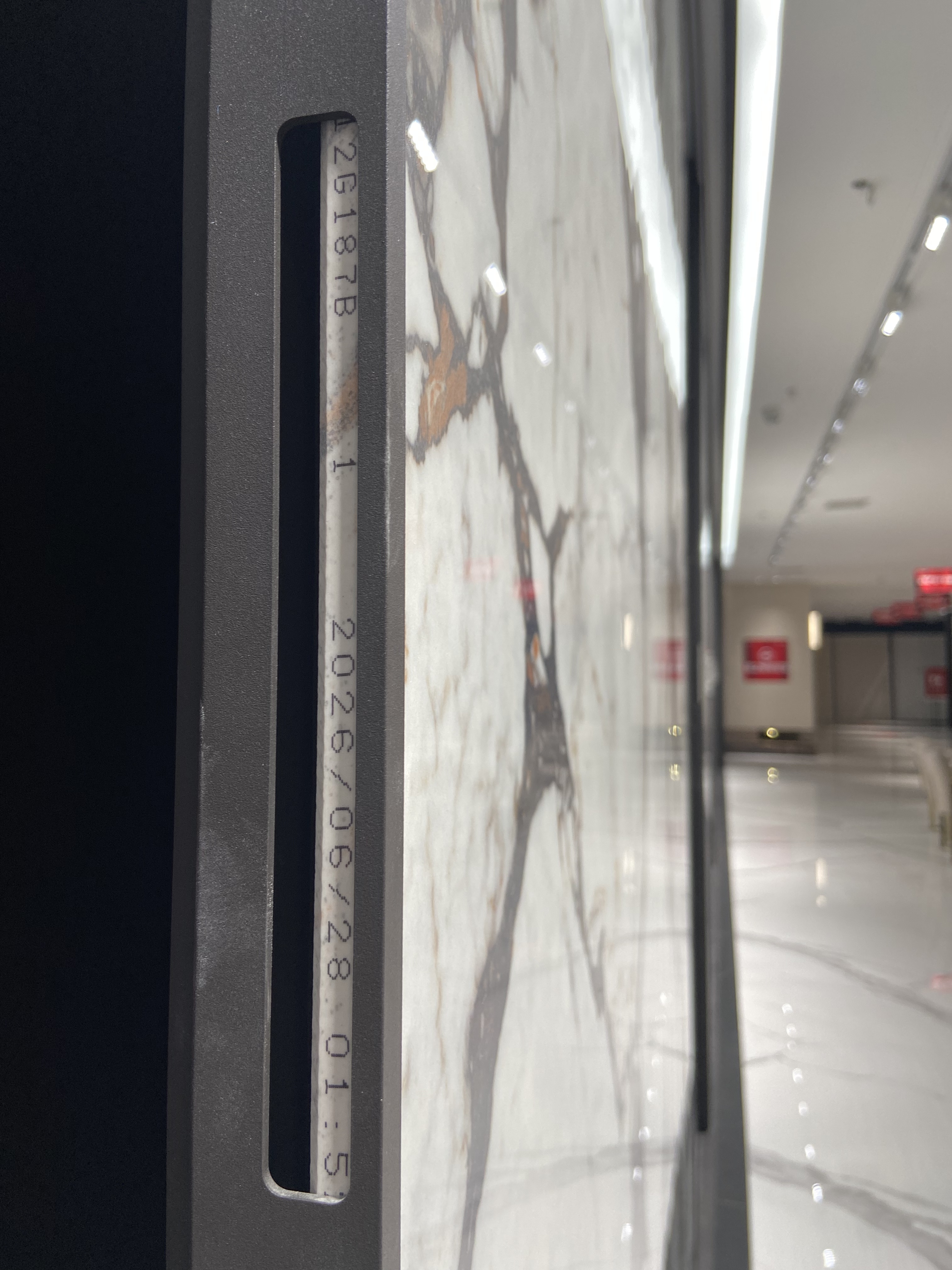 Wear-resistant And Stunning Polished 1600x3200x12mm Sintered Stone Slab Grade AAA For Hotel