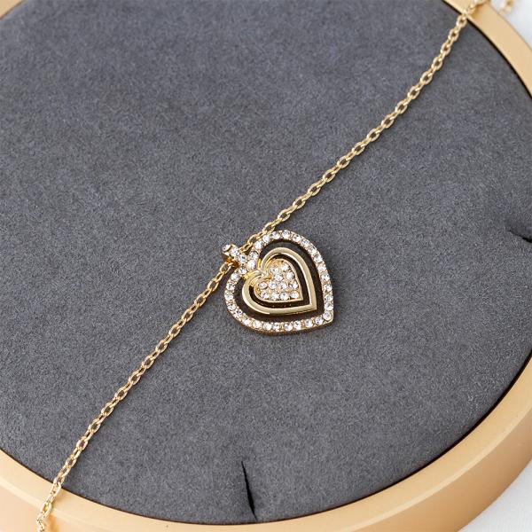 Collier avec pendentif en forme de cœur d'amour Bling Bling plaqué or avec diamants pour femmes