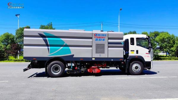 HOWO Vacuum Street Sweeper Truck Mounted Road Sweeper Manufacturers