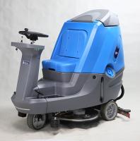 Passeio simples do espanador em máquinas da limpeza do assoalho para o espaço comercial demasiado grande