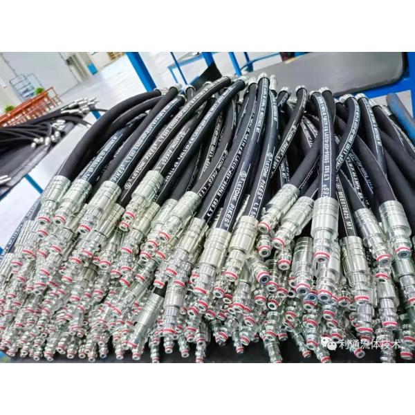SAE100R2AT Synthetic Rubber Crimp Hydraulic Hose with Wire Braid and End Fittings