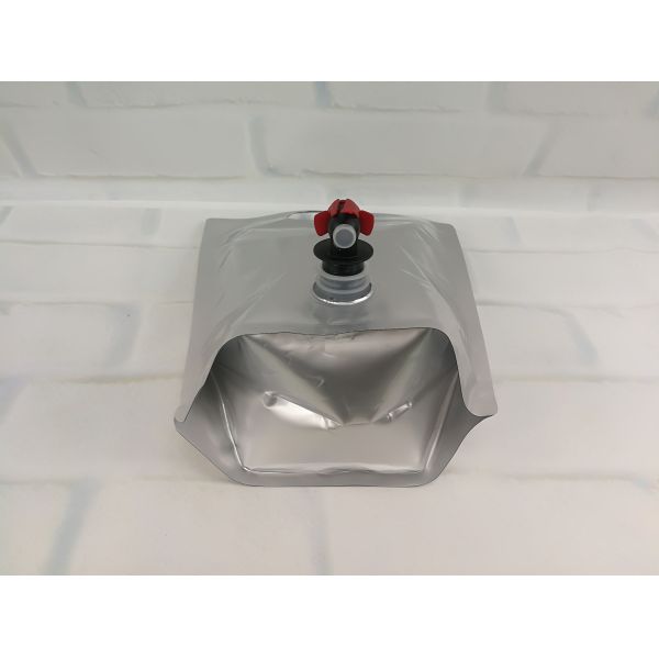 Custom  1L 2L 3L  Beverage Packaging Bag Aluminum Plastic Packaging Bags with Wine Value and Handle Hole for Wines and Coffee