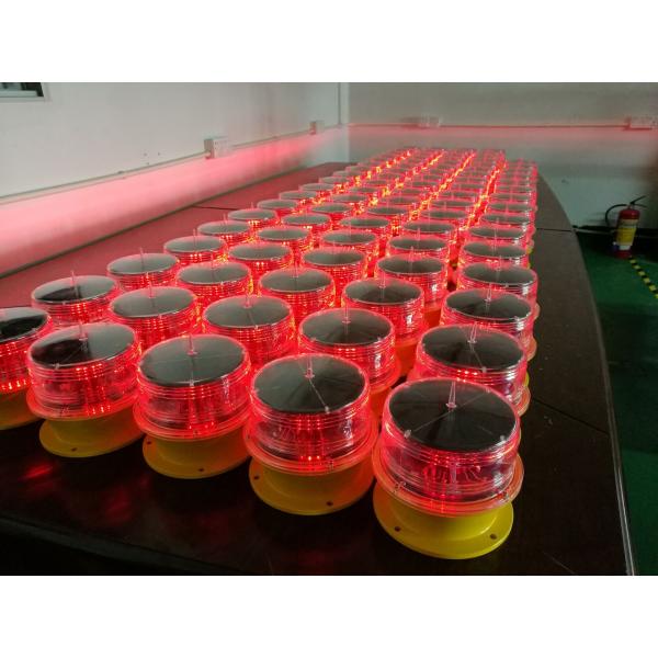 Освещение солнечного приведенного в действие СИД солнечного освещения аэропорта голубое или красное порога