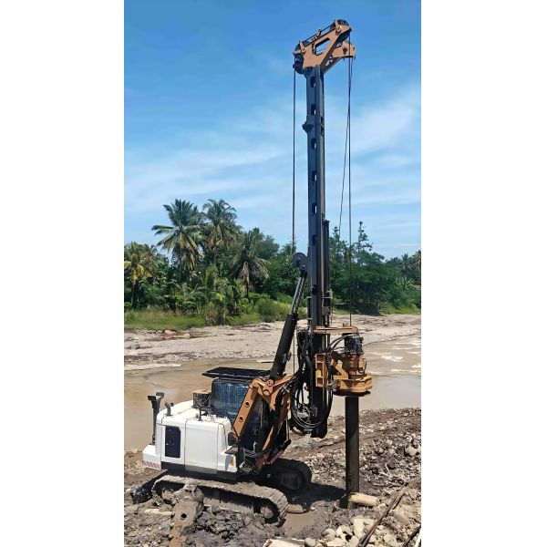 Mini Piling Rig with 16m Drilling Depth 45 KNm Torque and 300-1000mm Drilling Diameter for Compact Construction Sites