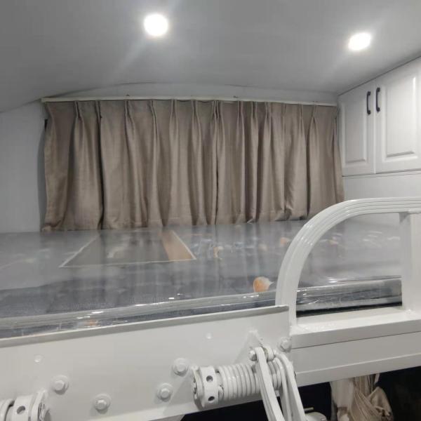 1 Bedroom House Boat Floating House Pontoons Equipped With TV