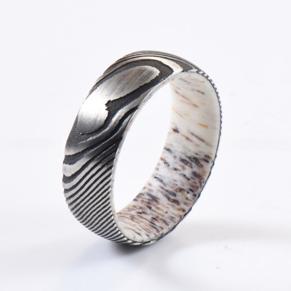 Channel Setting Inlay Technology 8mm Dome Damascus Steel Ring With Natural Deer Antler Sleeve For Men's Wedding Engagement