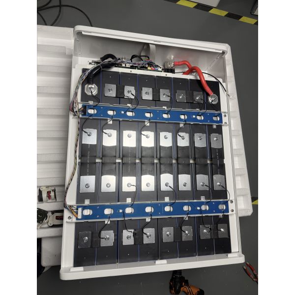 Deligreen 51.2V 628Ah 16S Li-ion Battery EVE MB56 JK V19 BMS Metal DIY Box Kit EU Poland Warehouse
