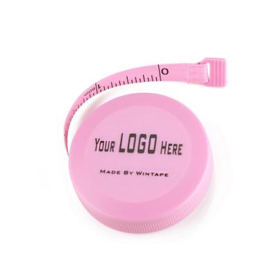 Um rosa de 60 polegadas personalizado costurando a fita métrica do delicado bonito flexível
