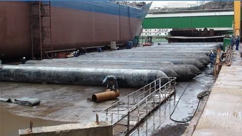 Marine Airbags inflável de borracha de levantamento pesada D15*L20m Marine Lifting Airbag