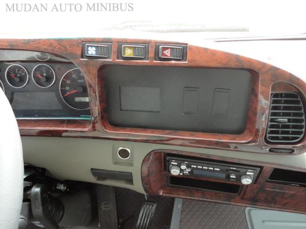 Safetly Diesel Star Travel Buses Durable 30 Passenger Van With Manual Gearbox
