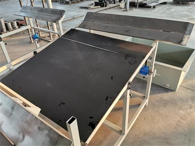 Línea de producción de tubos de papel de tipo de cuatro cabezas Cuchilla circular Corte de tubos de papel 30m/min