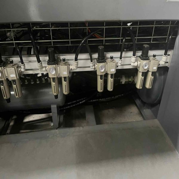 Fully Automatic PET Plastic Water Bottle Molding Machine For Pure Water Production