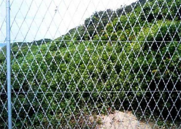 5X10 Linear Blade Wire Razor Mesh Fence CBT-65 For Protection