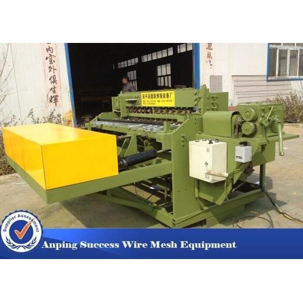 La máquina soldada con autógena automática de la malla de alambre adopta técnica de control síncrona eléctrica